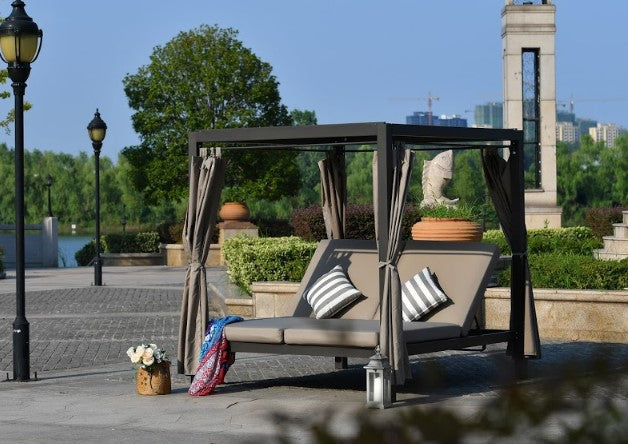 Homeroots Outdoor Day Bed With Canopy