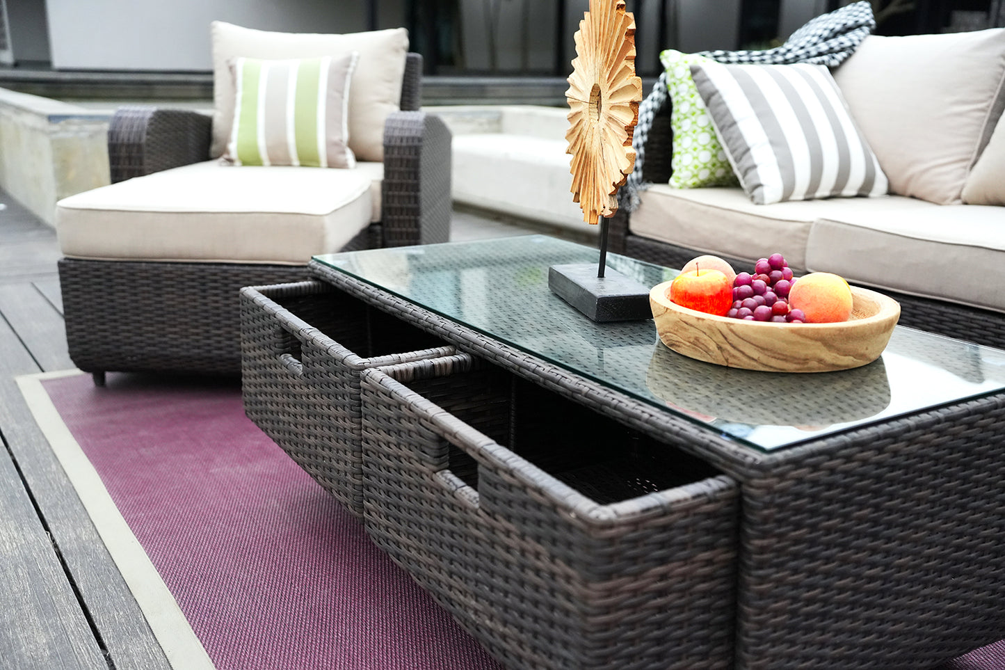 Homeroots Strathmere Brown 5-Piece Wicker Patio Conversation Set With Black Cushions