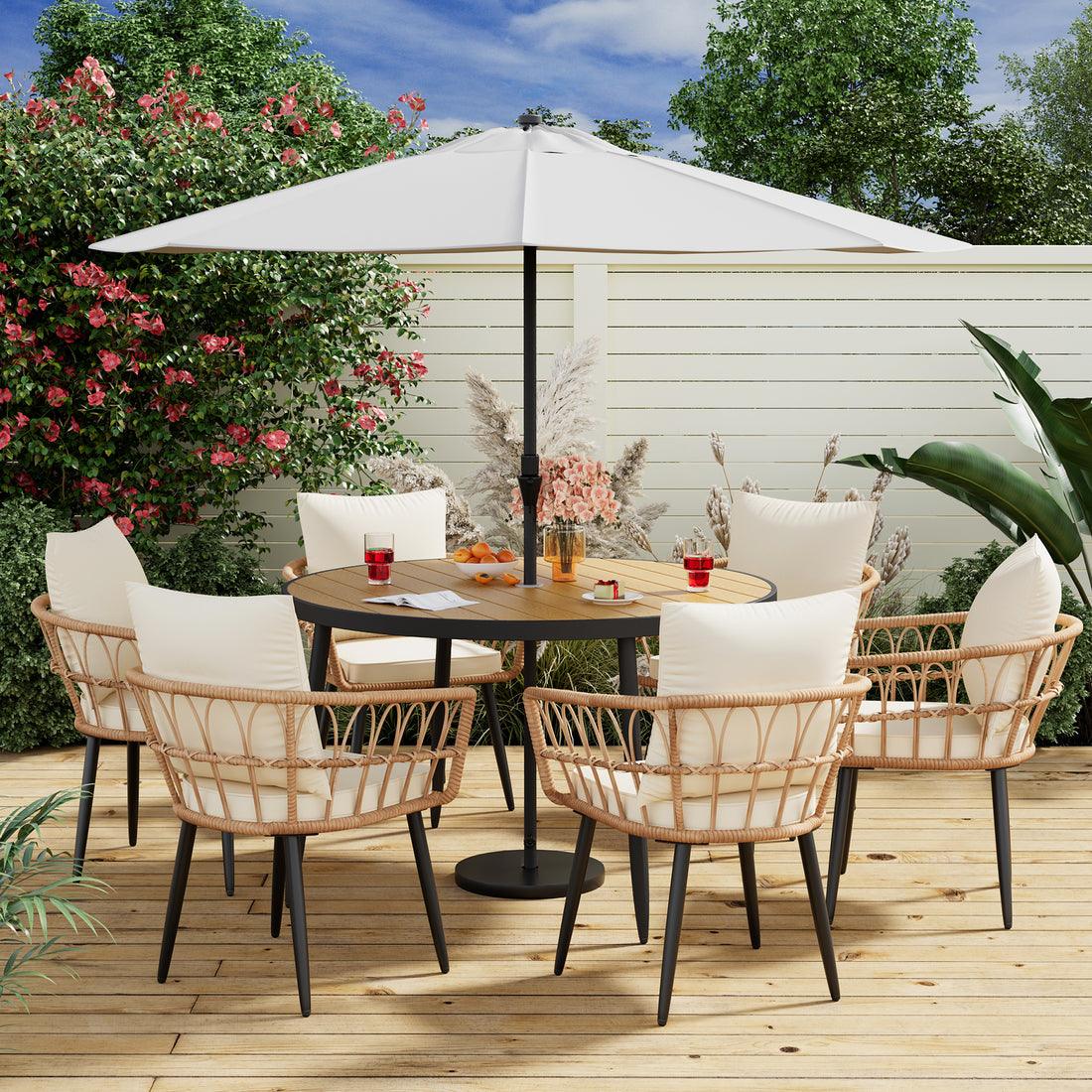 Pamapic Round Outdoor Dining Set